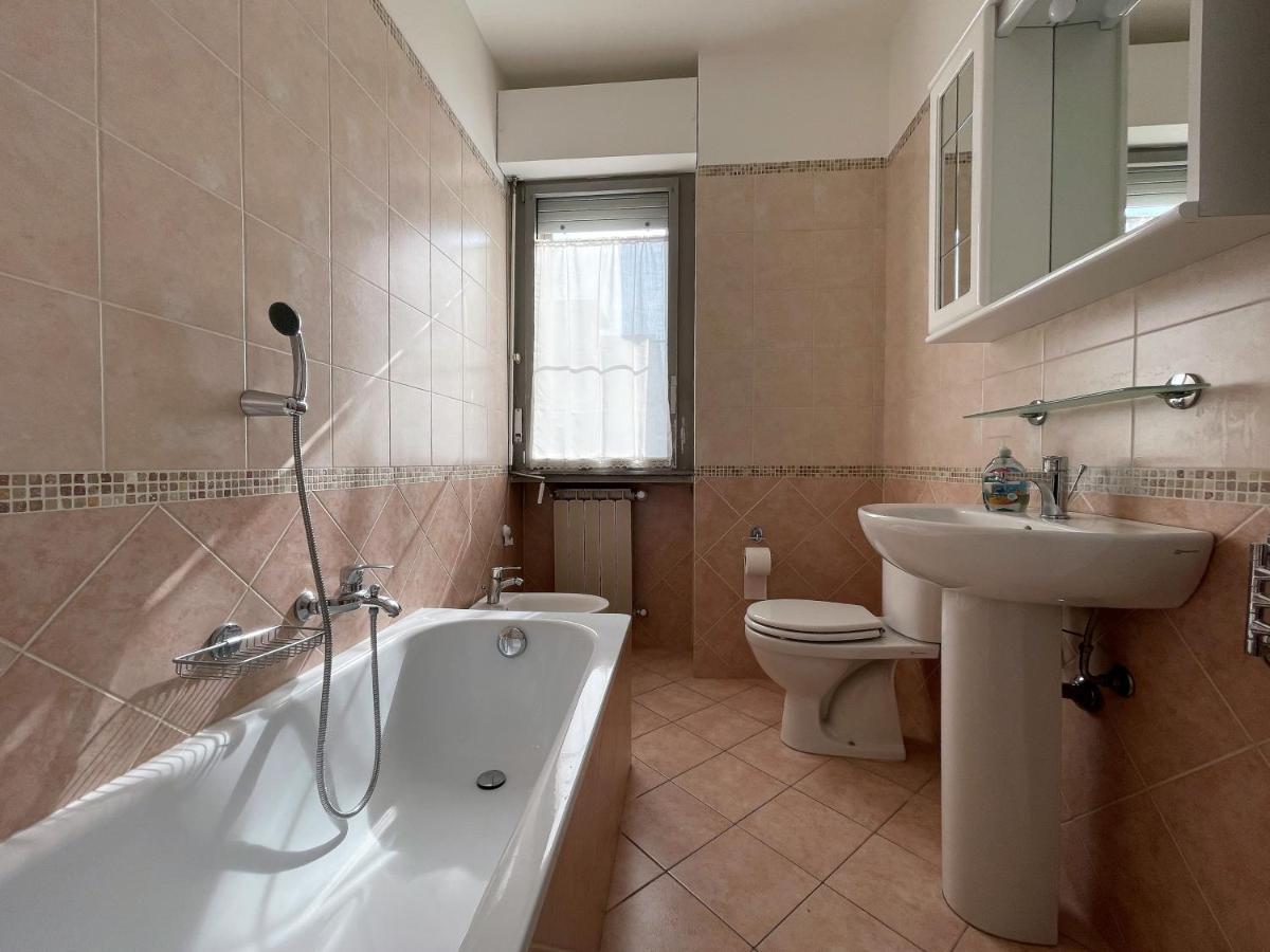 Stefano'S Guests House: 2 Bedrooms & Parking In Viareggio Extérieur photo
