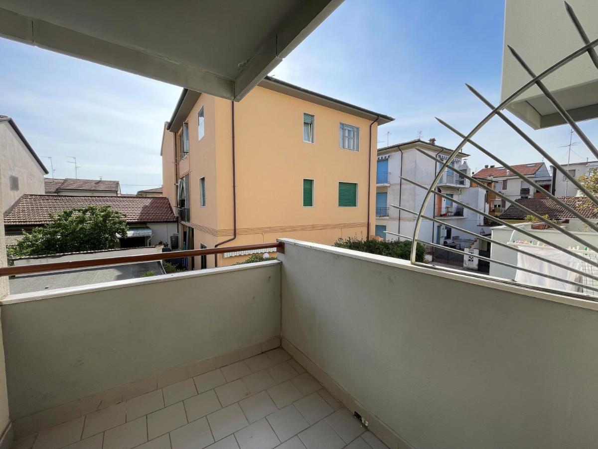 Stefano'S Guests House: 2 Bedrooms & Parking In Viareggio Extérieur photo