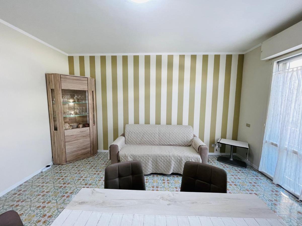 Stefano'S Guests House: 2 Bedrooms & Parking In Viareggio Extérieur photo