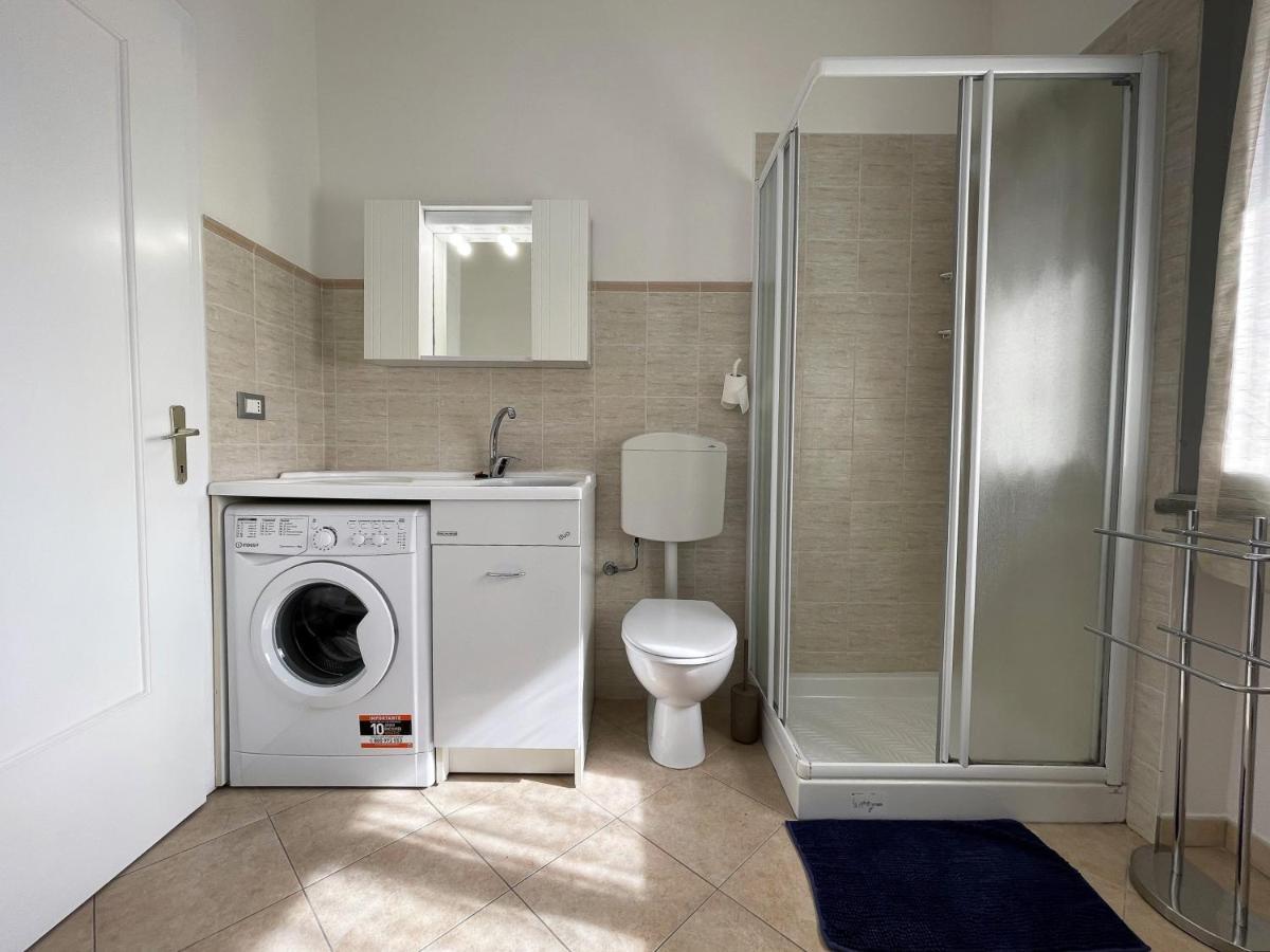 Stefano'S Guests House: 2 Bedrooms & Parking In Viareggio Extérieur photo